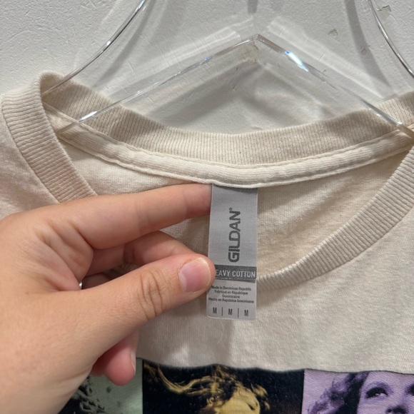 Taylor Swift Eras Tour Tee Short Sleeve Medium - Picture 2 of 3